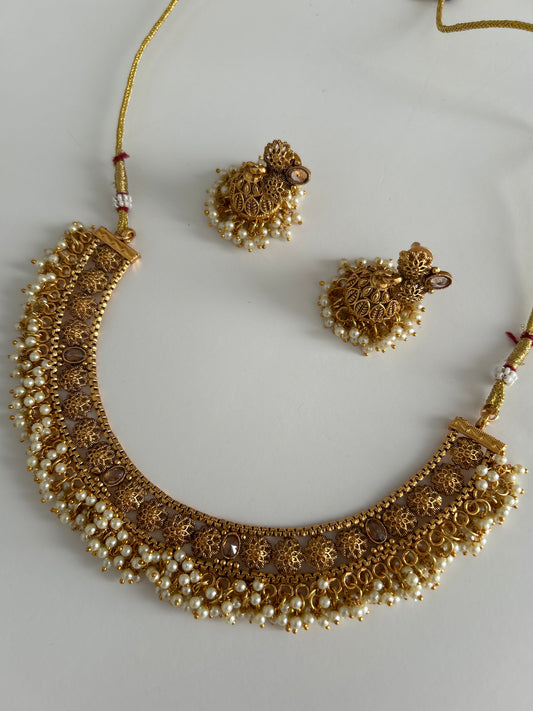 Antique evergreen gold necklace earrings set