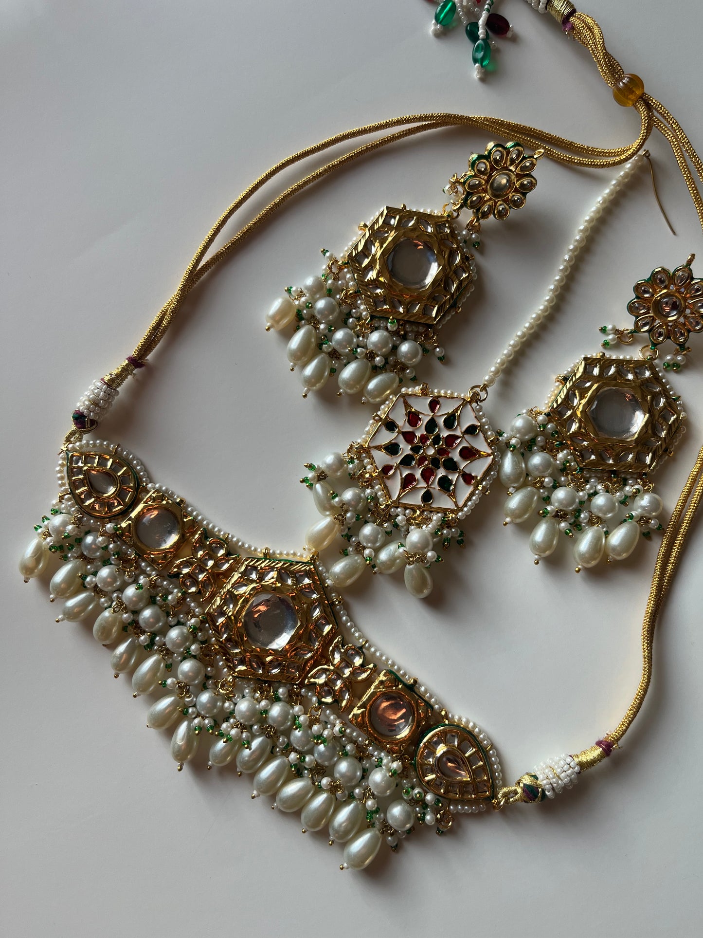 Kundan Pearl Choker