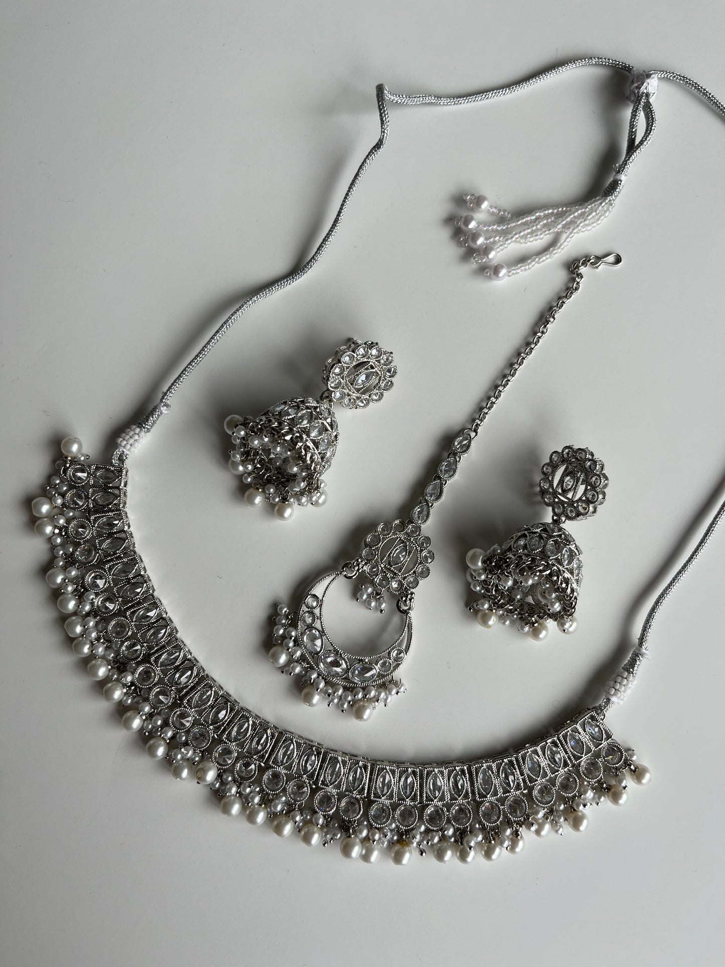 Jumke Silver Polki Necklace Set