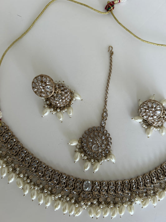 Pearl Necklace Earrings Jumka Set