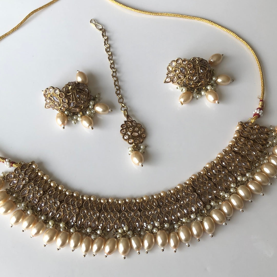 Oval Gold Pearl Jumke Necklace Earring Tikka Set