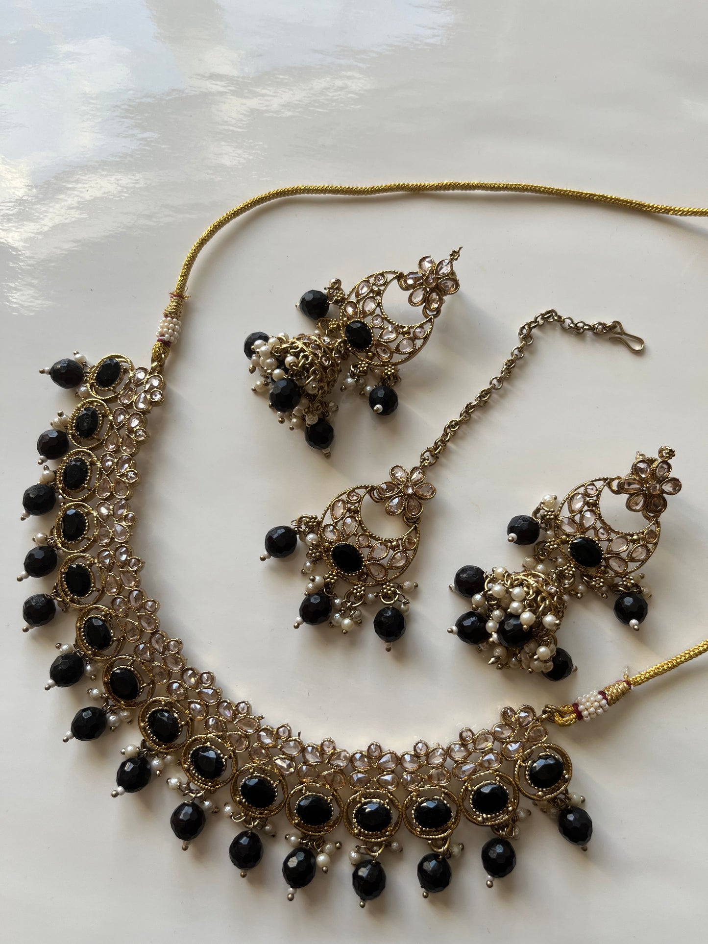 Black Jumke Necklacr Set