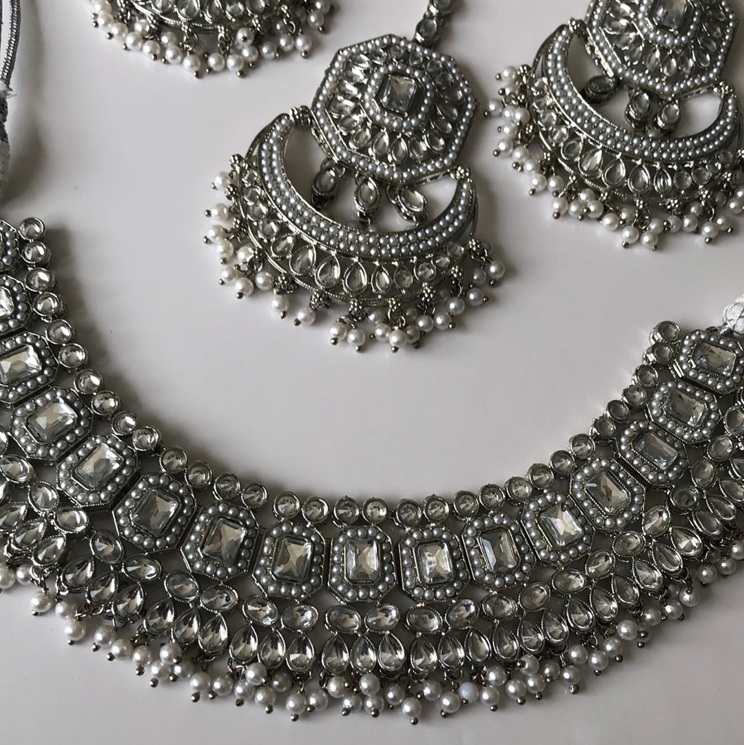 Ballroom silver necklace set