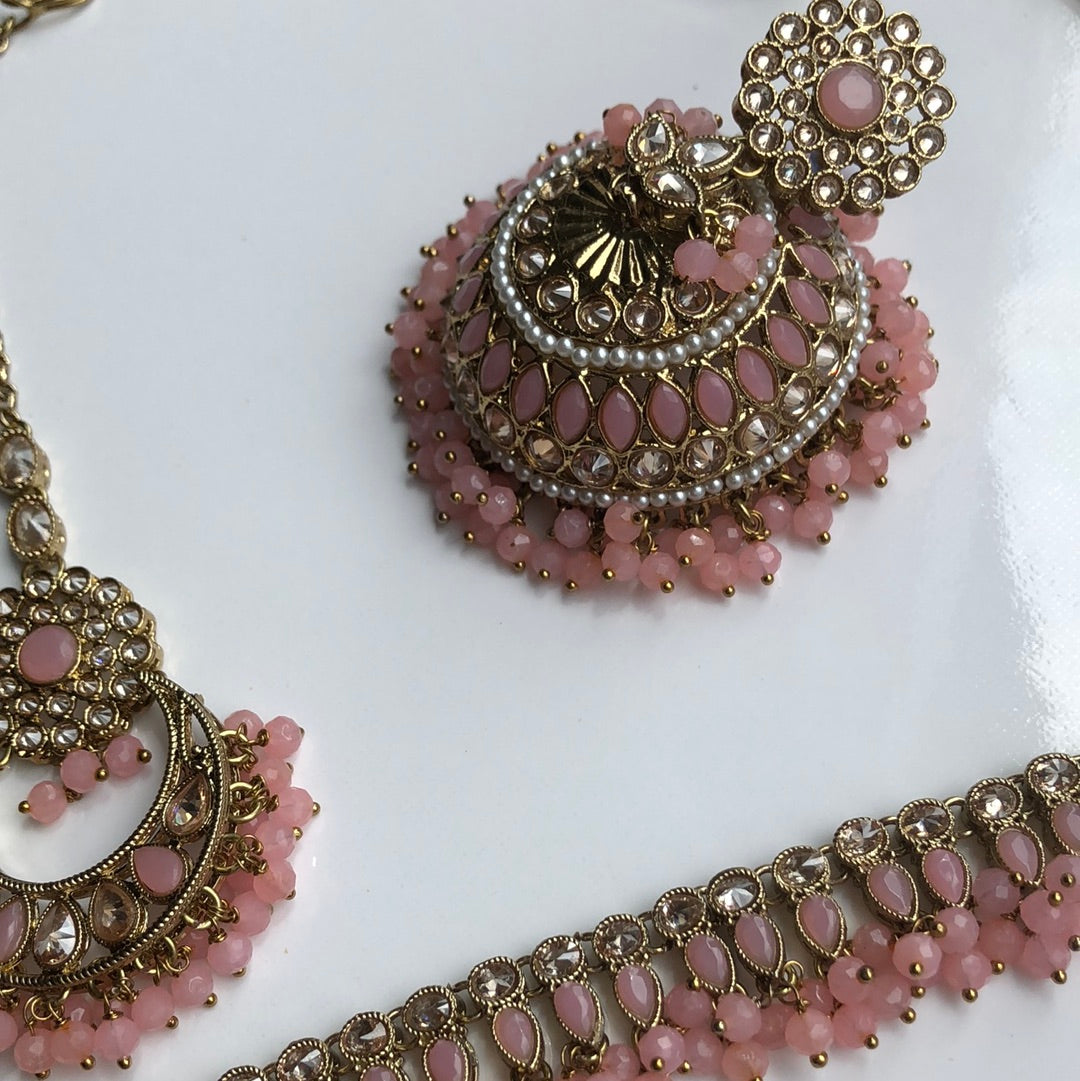 Oversized pink Jumke Earring Tikka Necklace Set