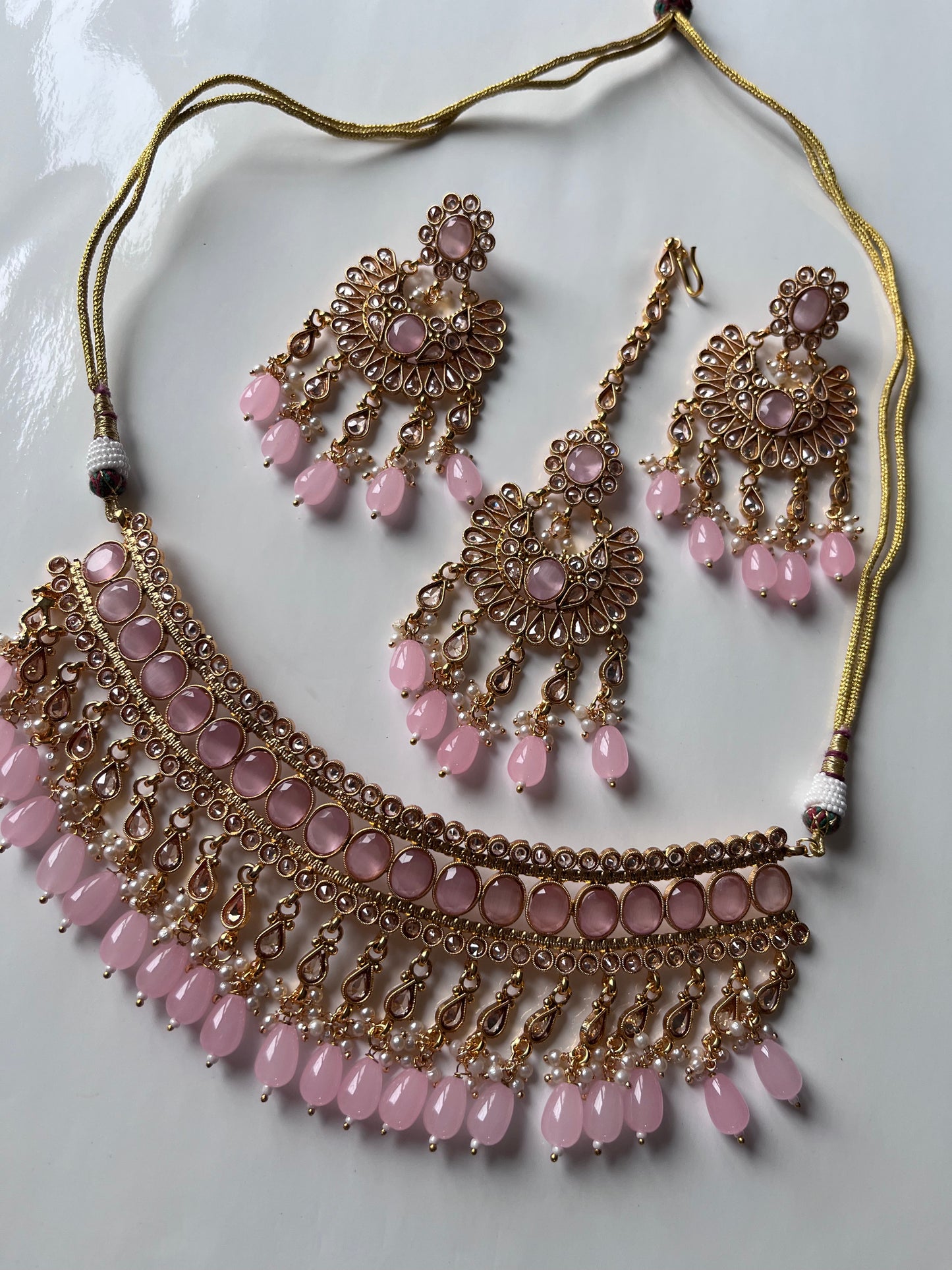 Long Pink Choker Set