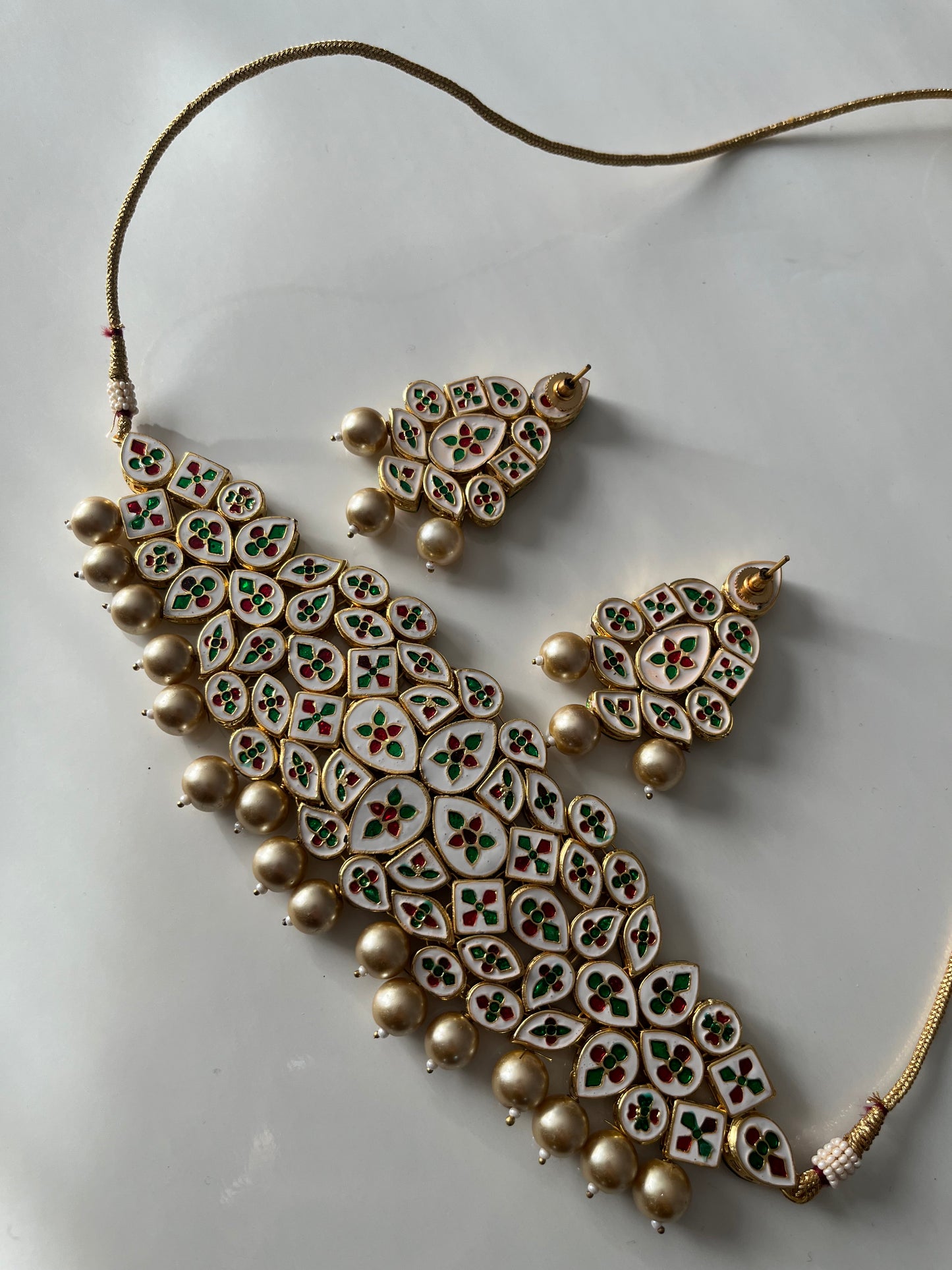 Classy Kundan Choker