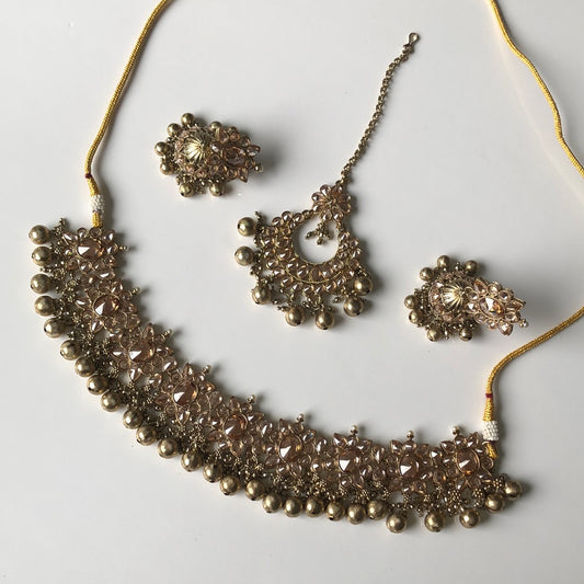 Pearless Gold Necklace Set