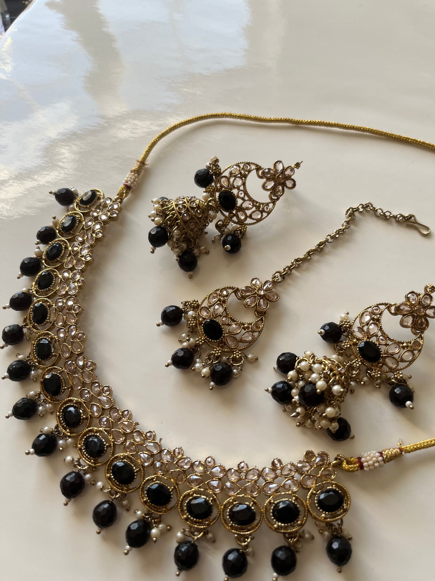 Black Jumke Necklacr Set