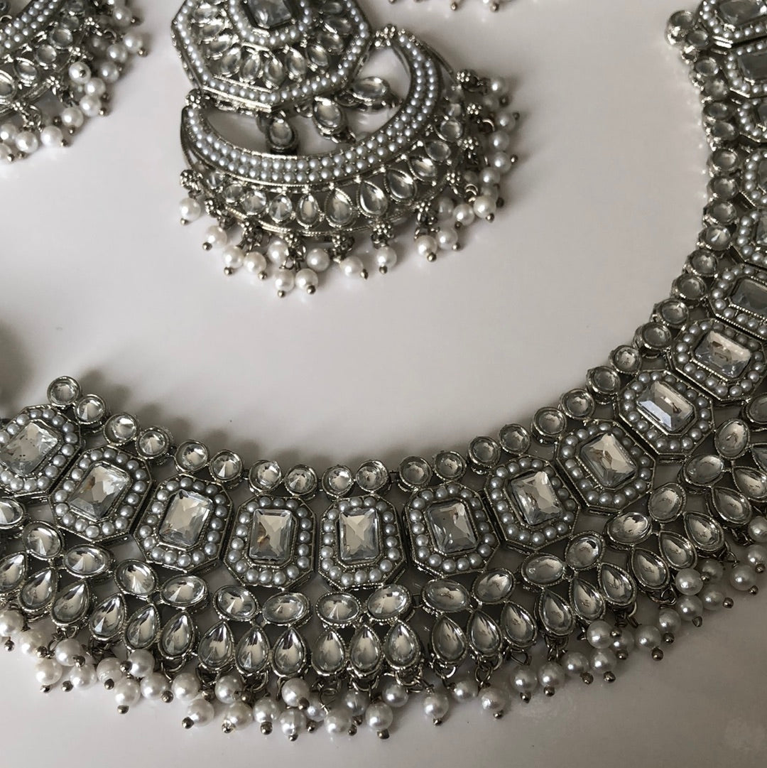 Ballroom silver necklace set