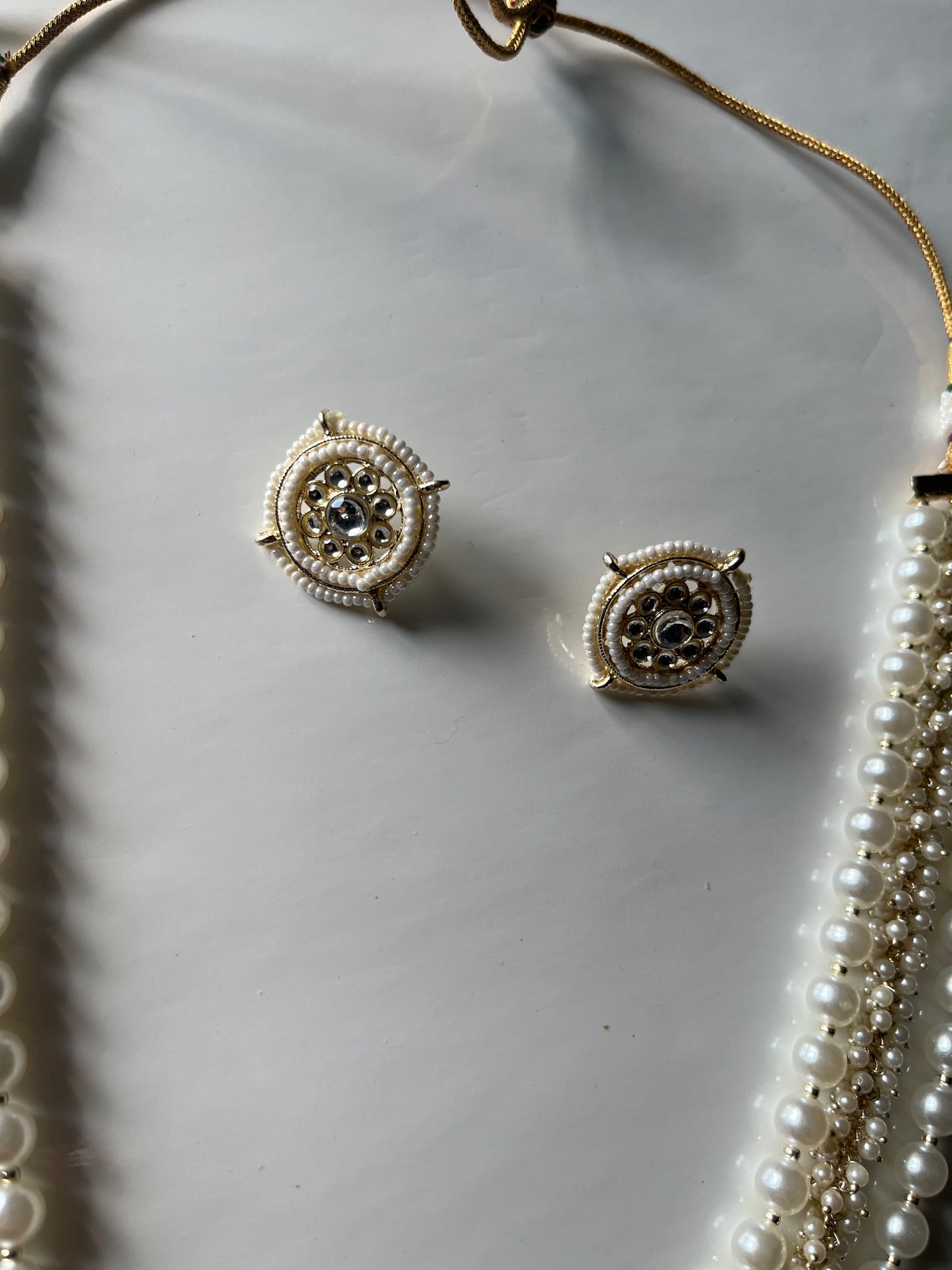 Pearl Stud along Rani Haar