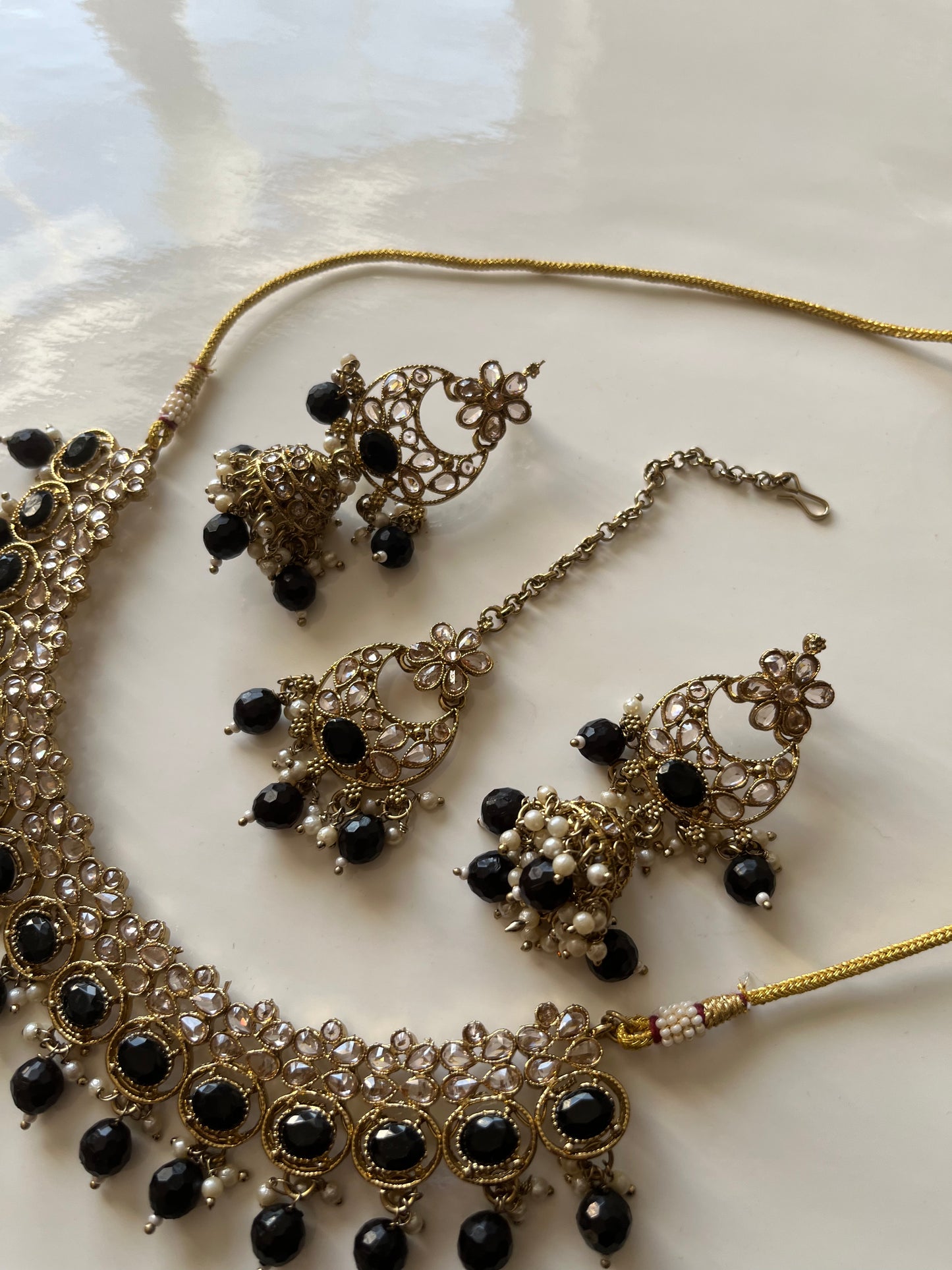 Black Jumke Necklacr Set