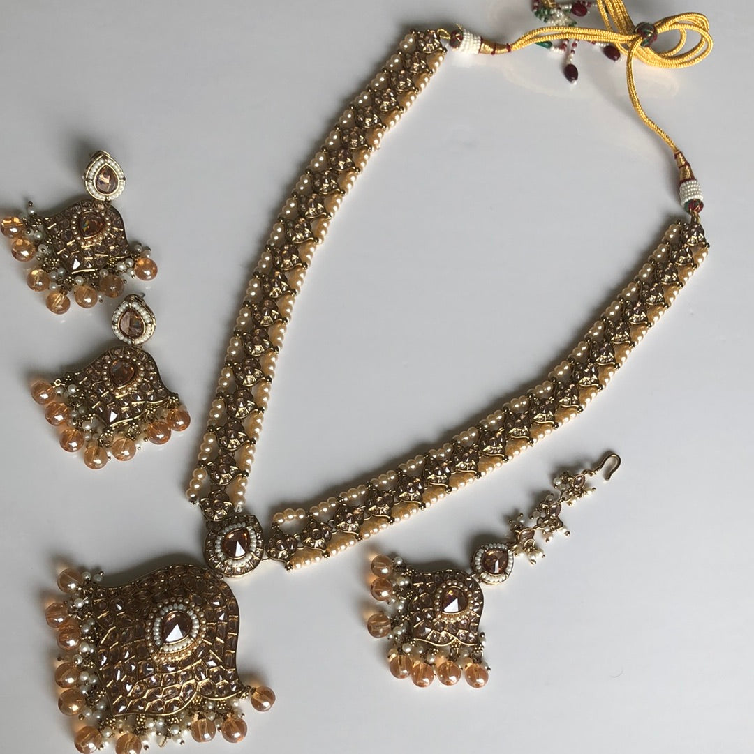 Regal Rani Haar Earrings Tikka Necklace Set