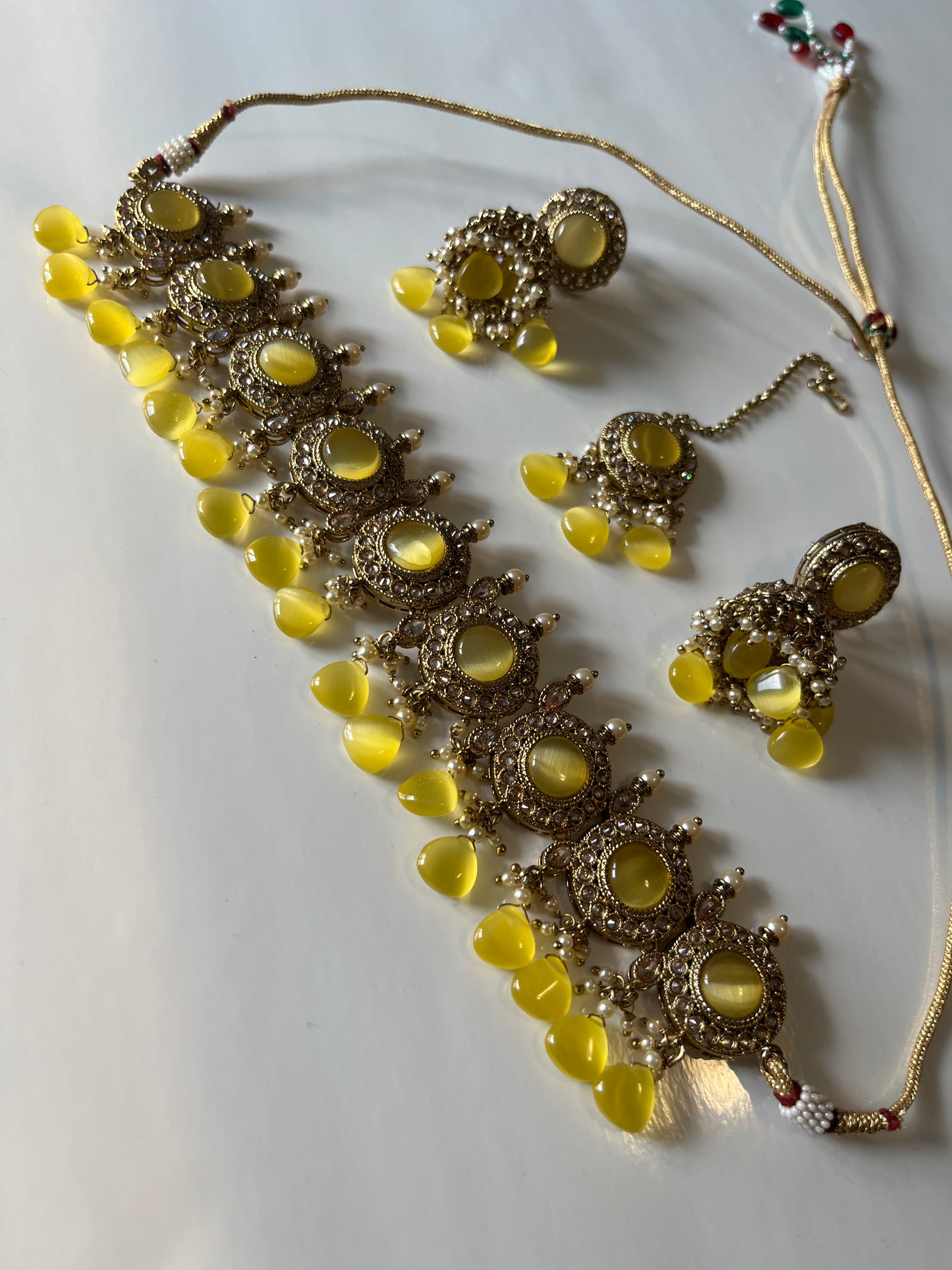 Yellow Round Choker Set