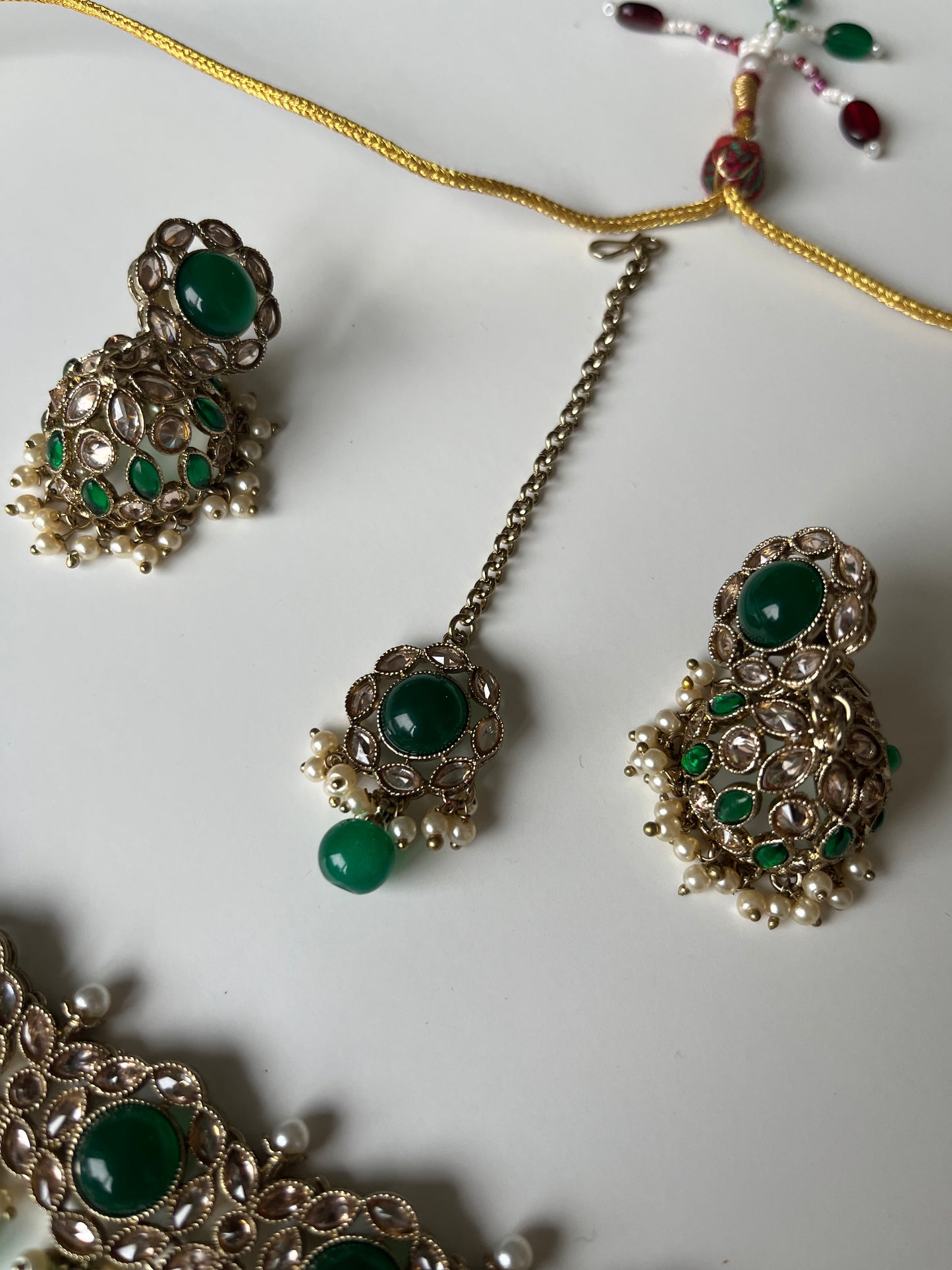 Circle Choker Emerald Green