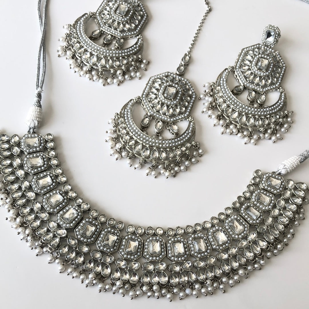 Ballroom silver necklace set