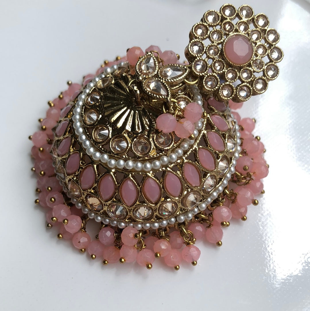 Oversized pink Jumke Earring Tikka Necklace Set