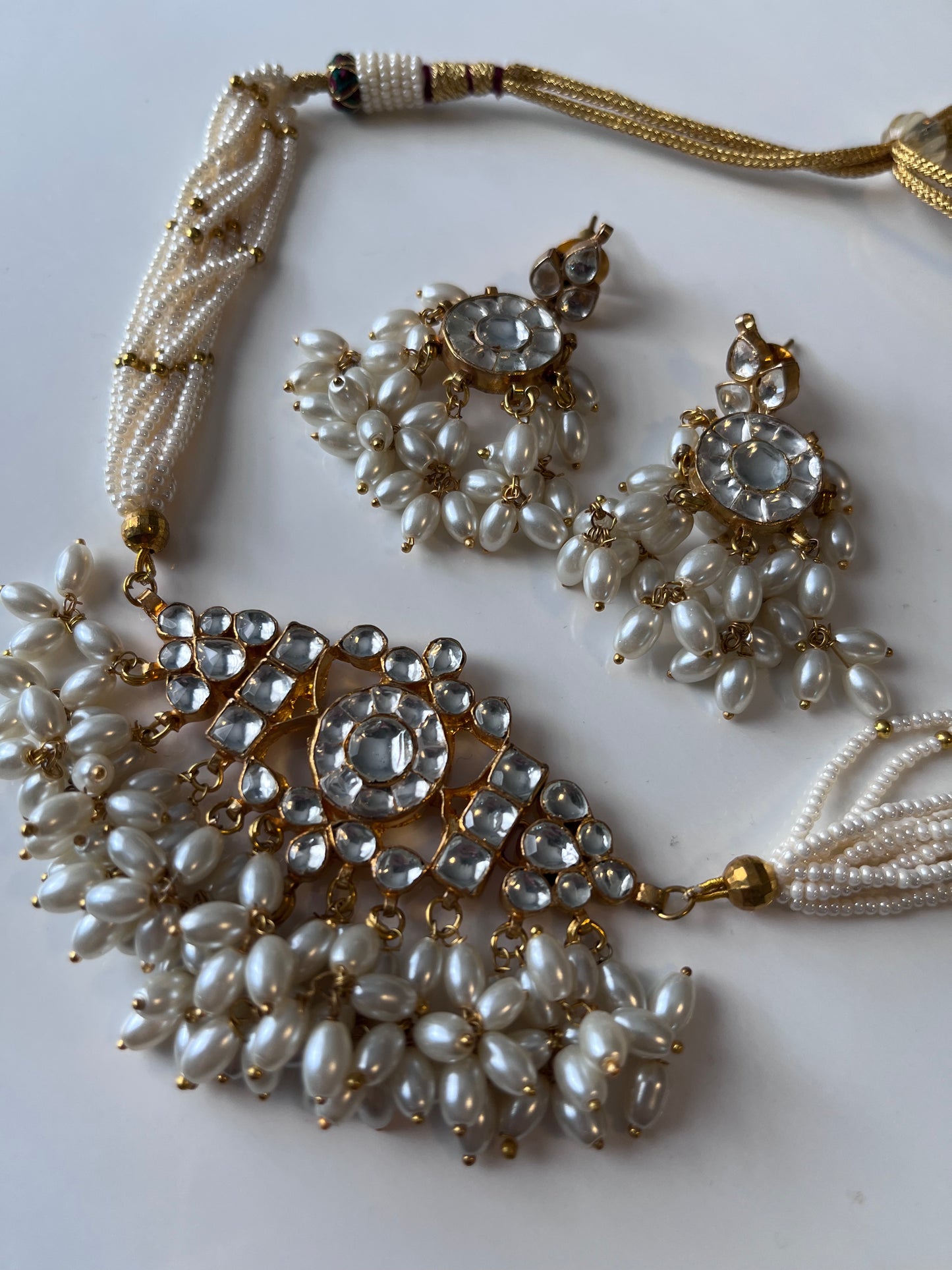 White Pearl Pachi Kundan Set