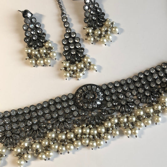 Dark Grey Silver Pearl Choker Earring Set