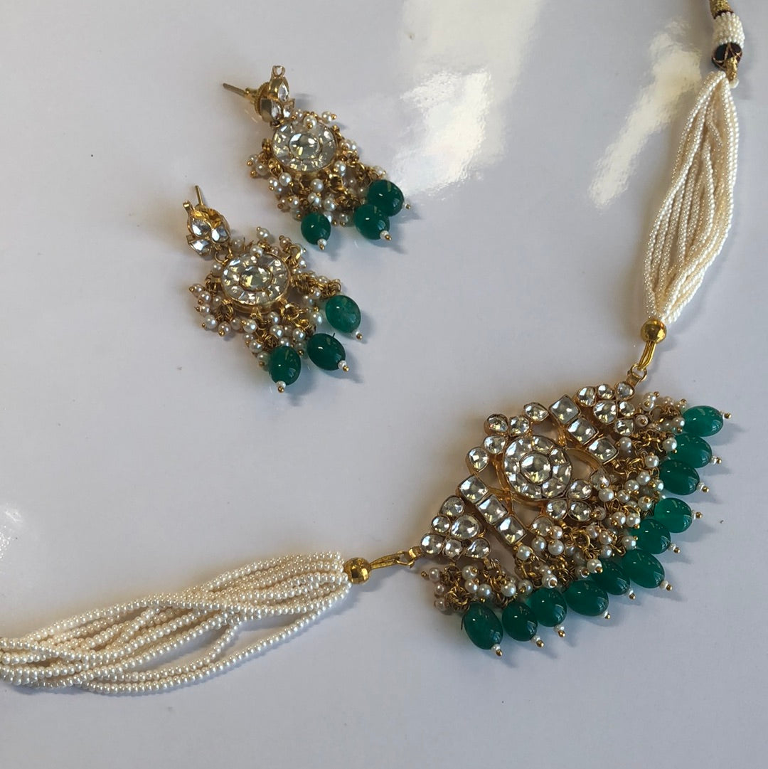 Pachi Kundan Emerald Choker Set