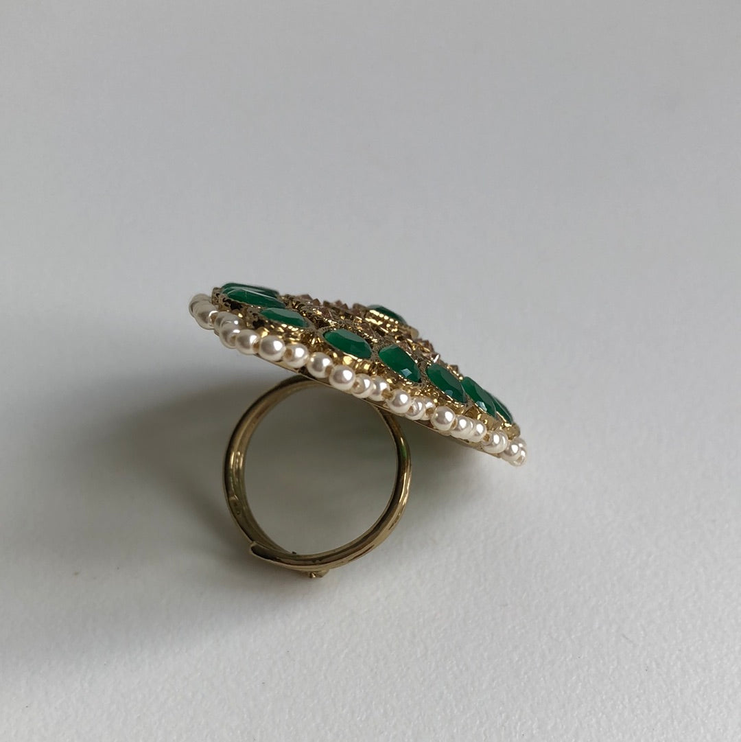 Green Pearl Crystal Ring