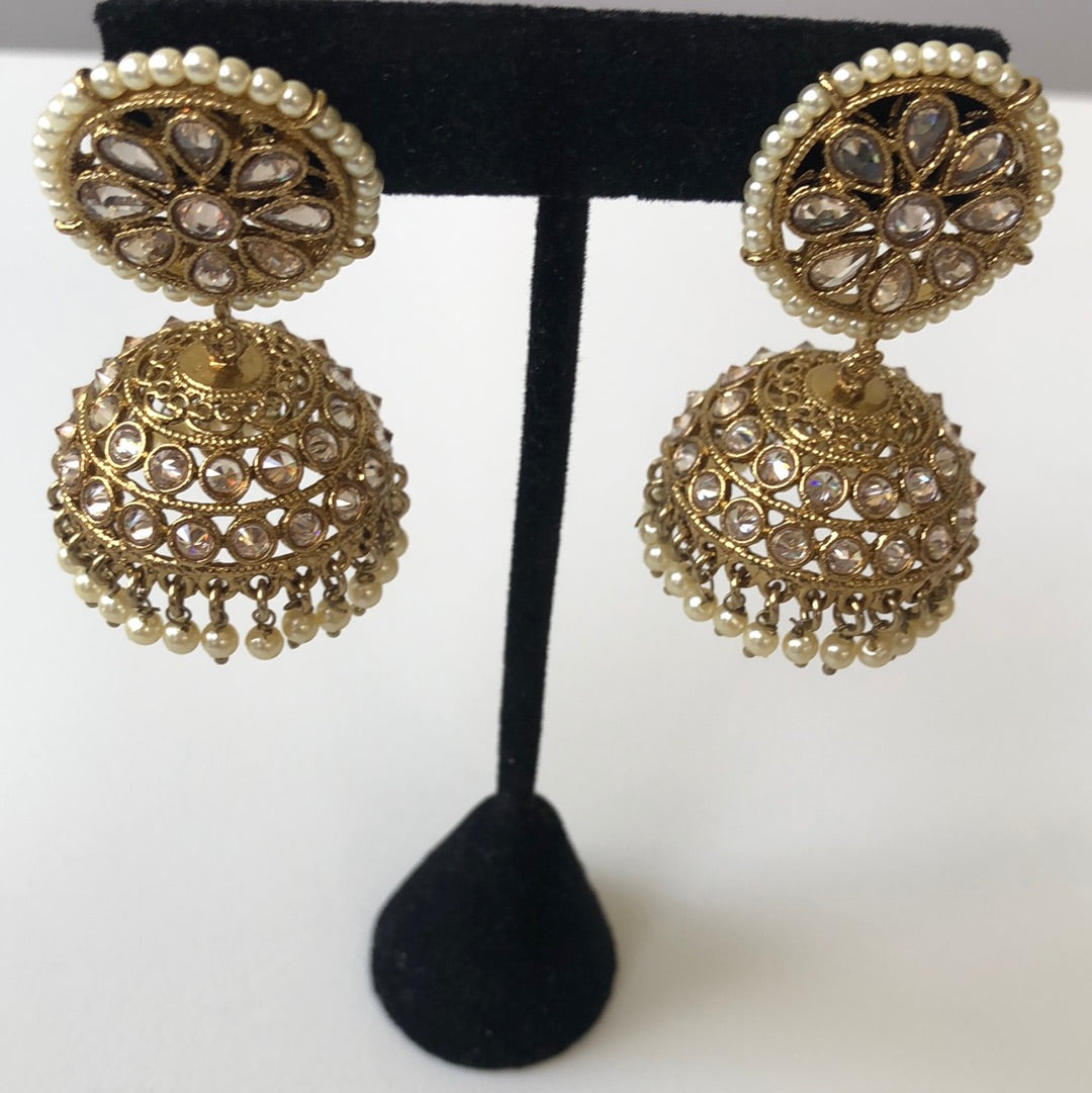 Pearl Gold Jumke Earrings