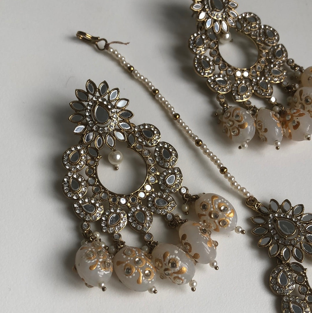 Hand painted Elegant White Earring Tikka Set
