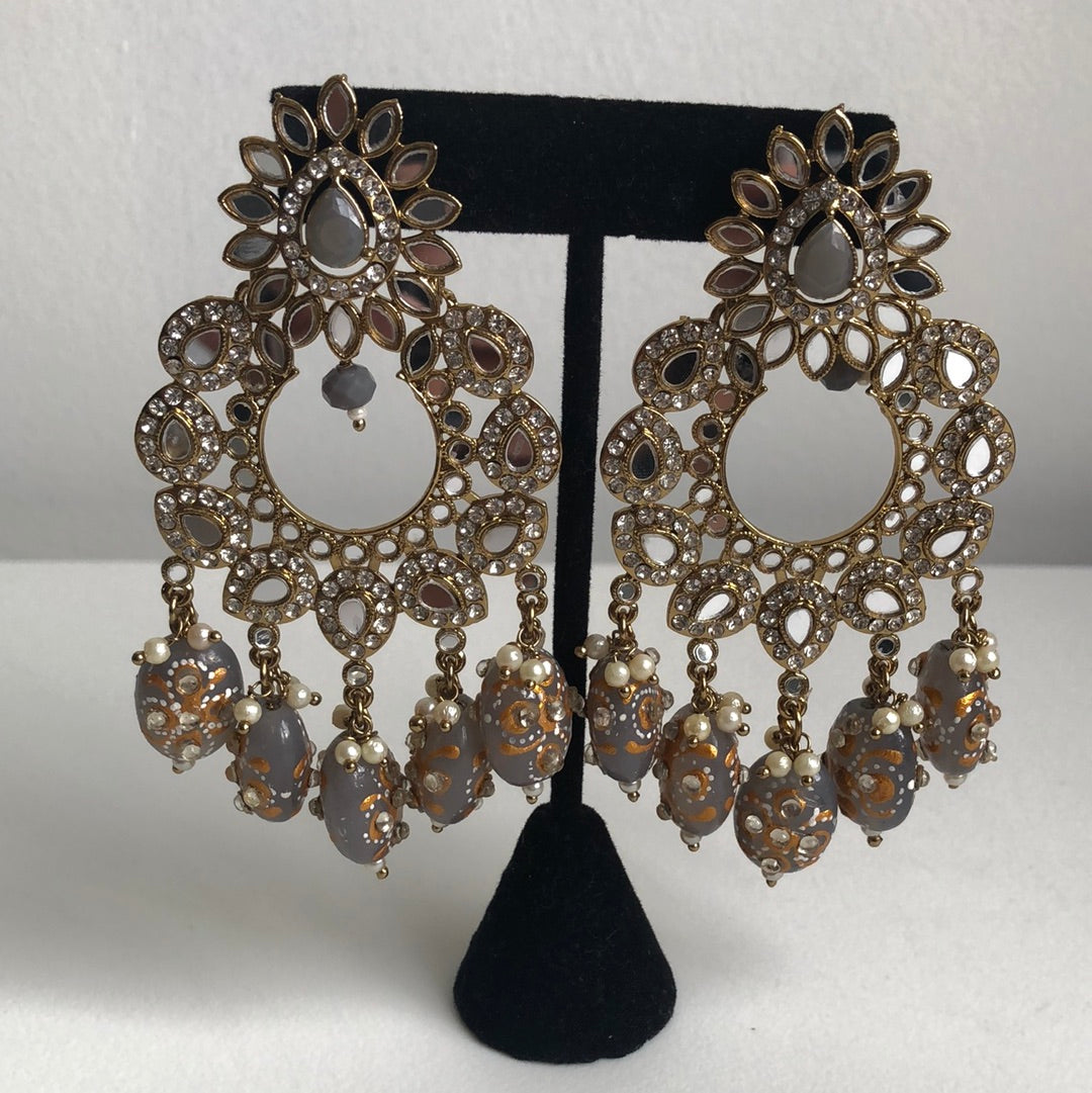 Stunning Mirrored Gray Stone Earring Tikka Set