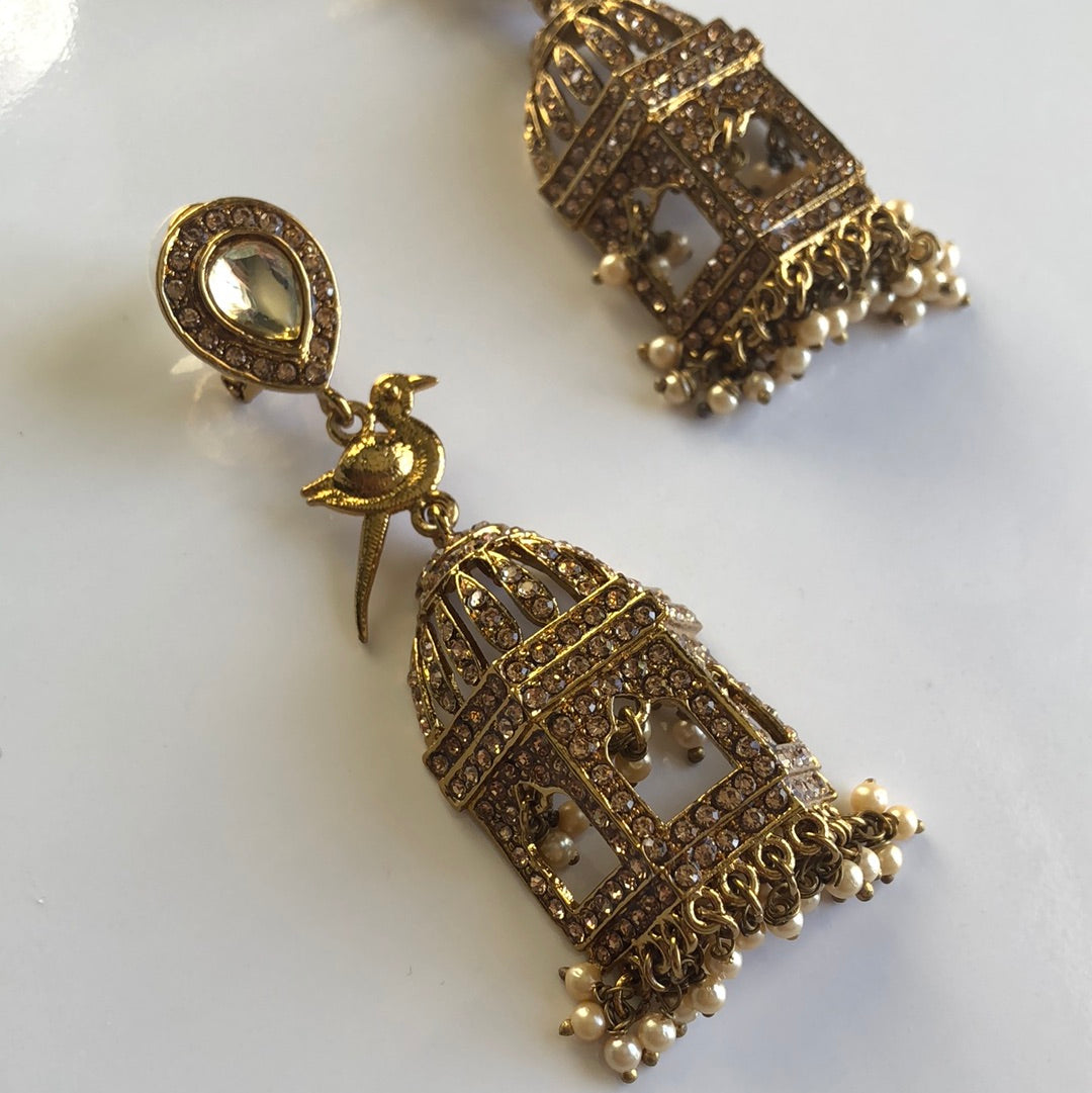 Kabutar Earrings