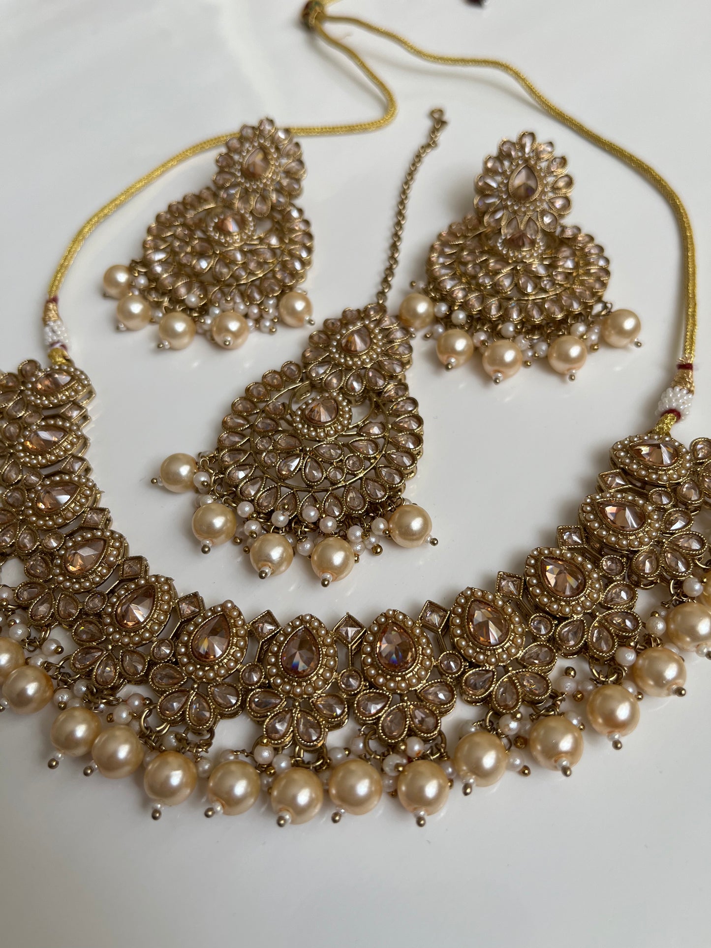 Gold Teardrop Pearl Set