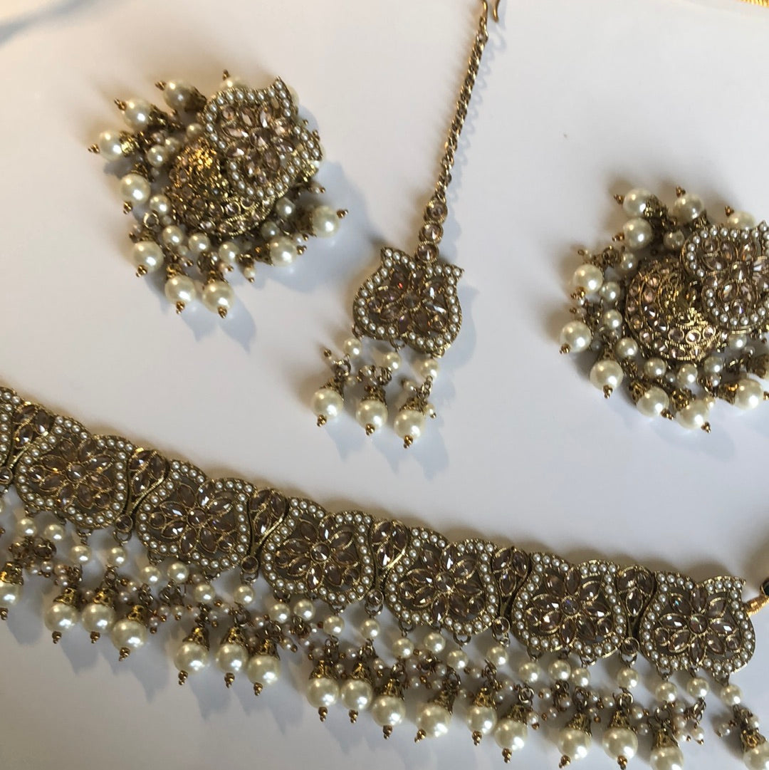 Gold Oversized Jumke Choker