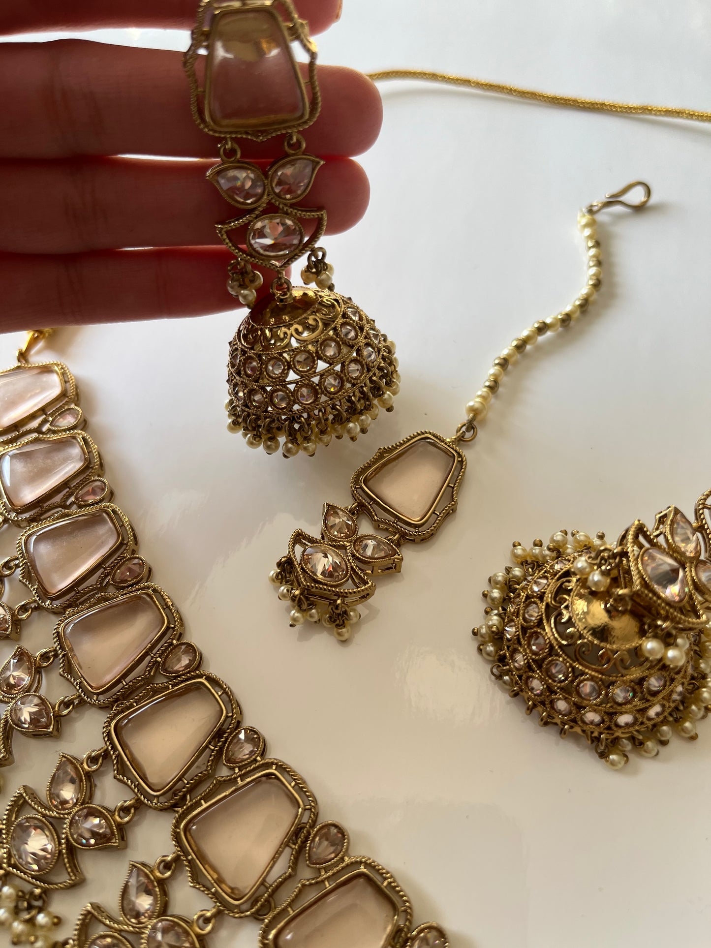 Stunning Glass Pearls Necklace Earring Tikka Set