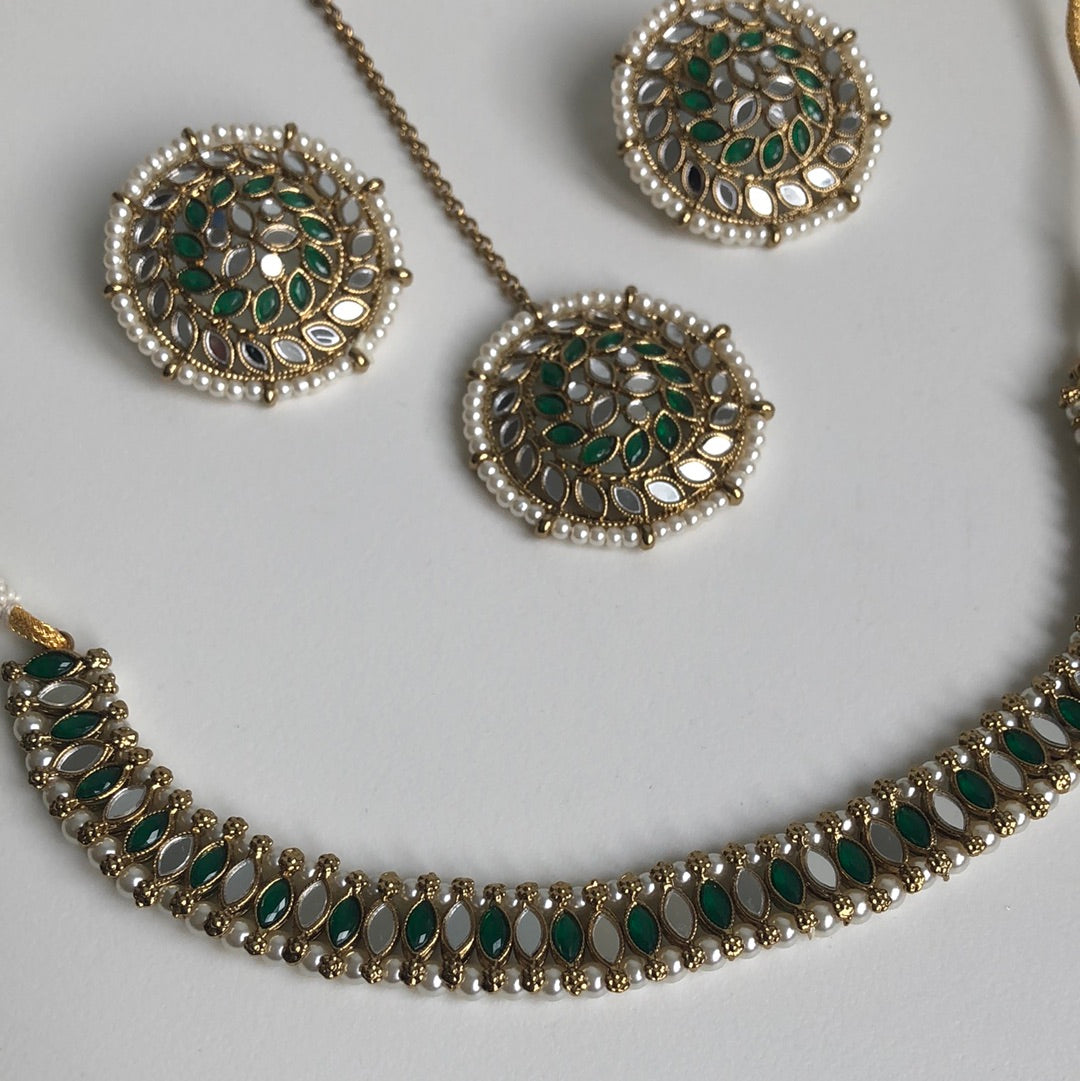 Emerald Green Mirrored Choker Necklace Earring Tikka Set