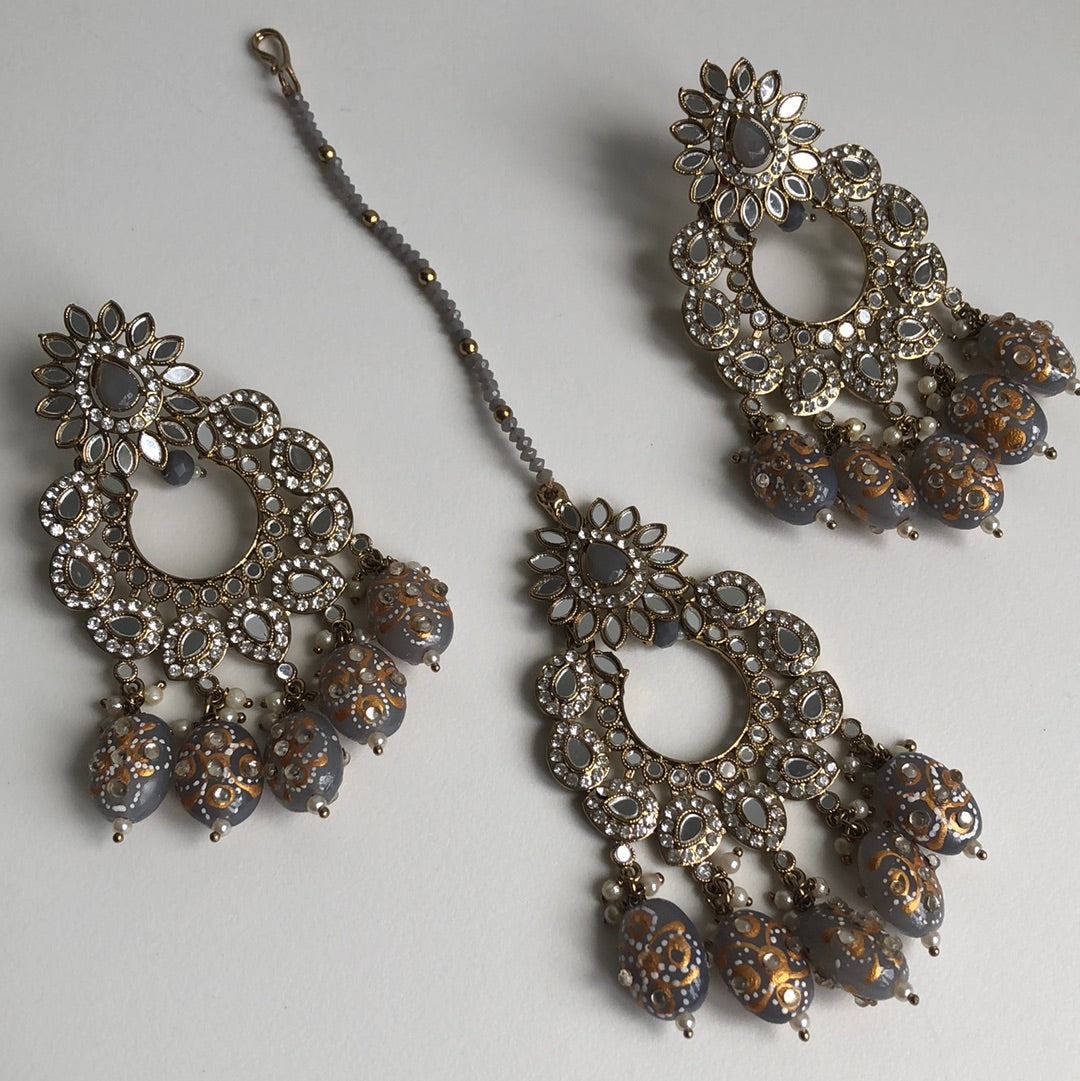 Stunning Mirrored Gray Stone Earring Tikka Set