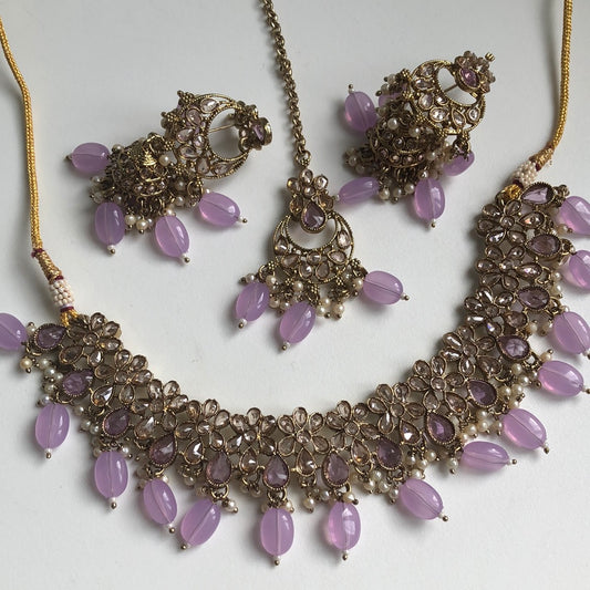 Lavender Jumke Necklace Earring Tikka Set