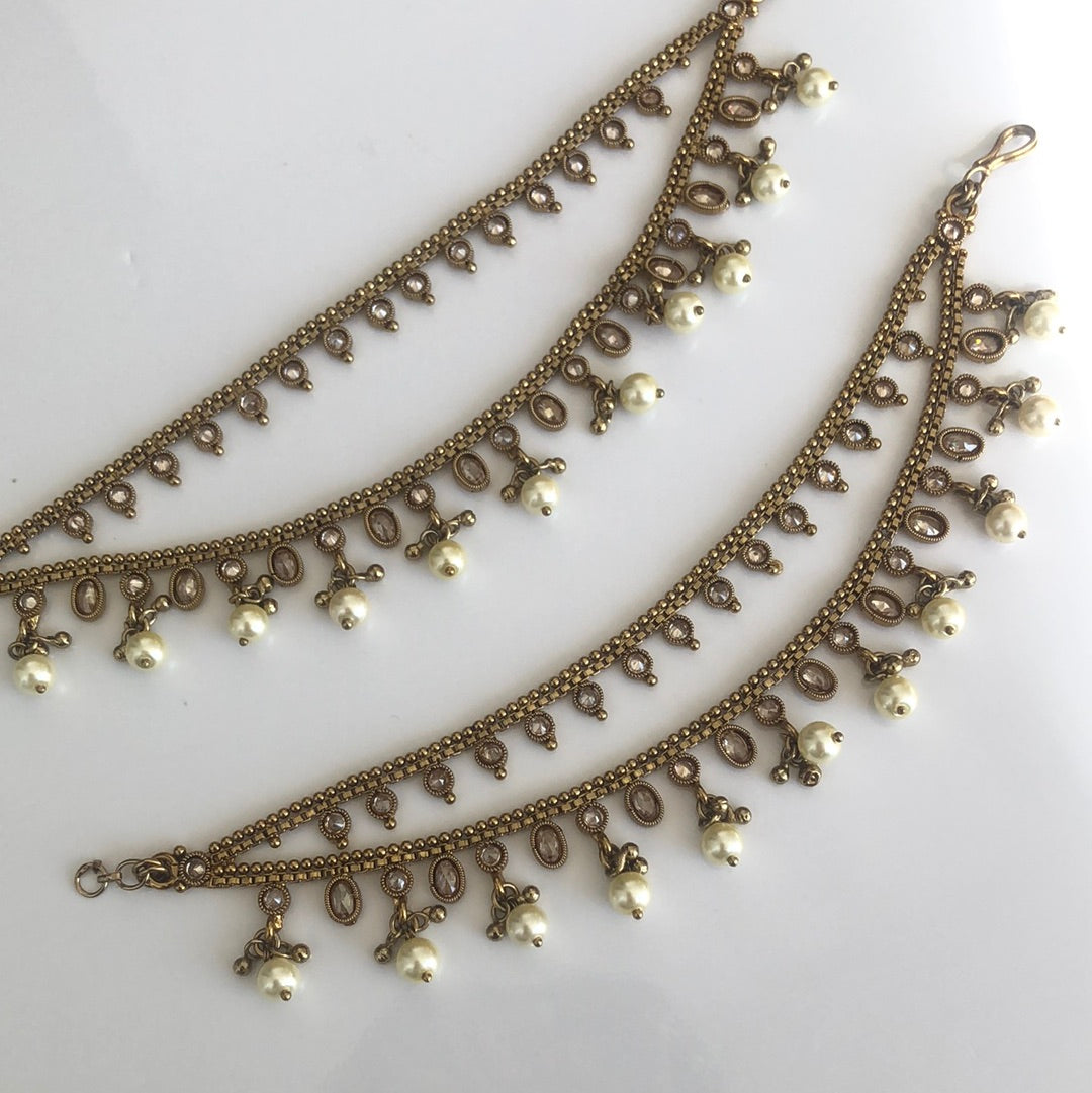 Pearl Gold Tone Crystal Earring Sahara’s