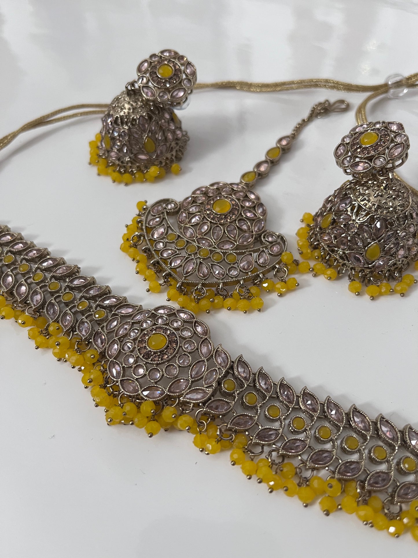 Yellow Jumke Polki Choker Set