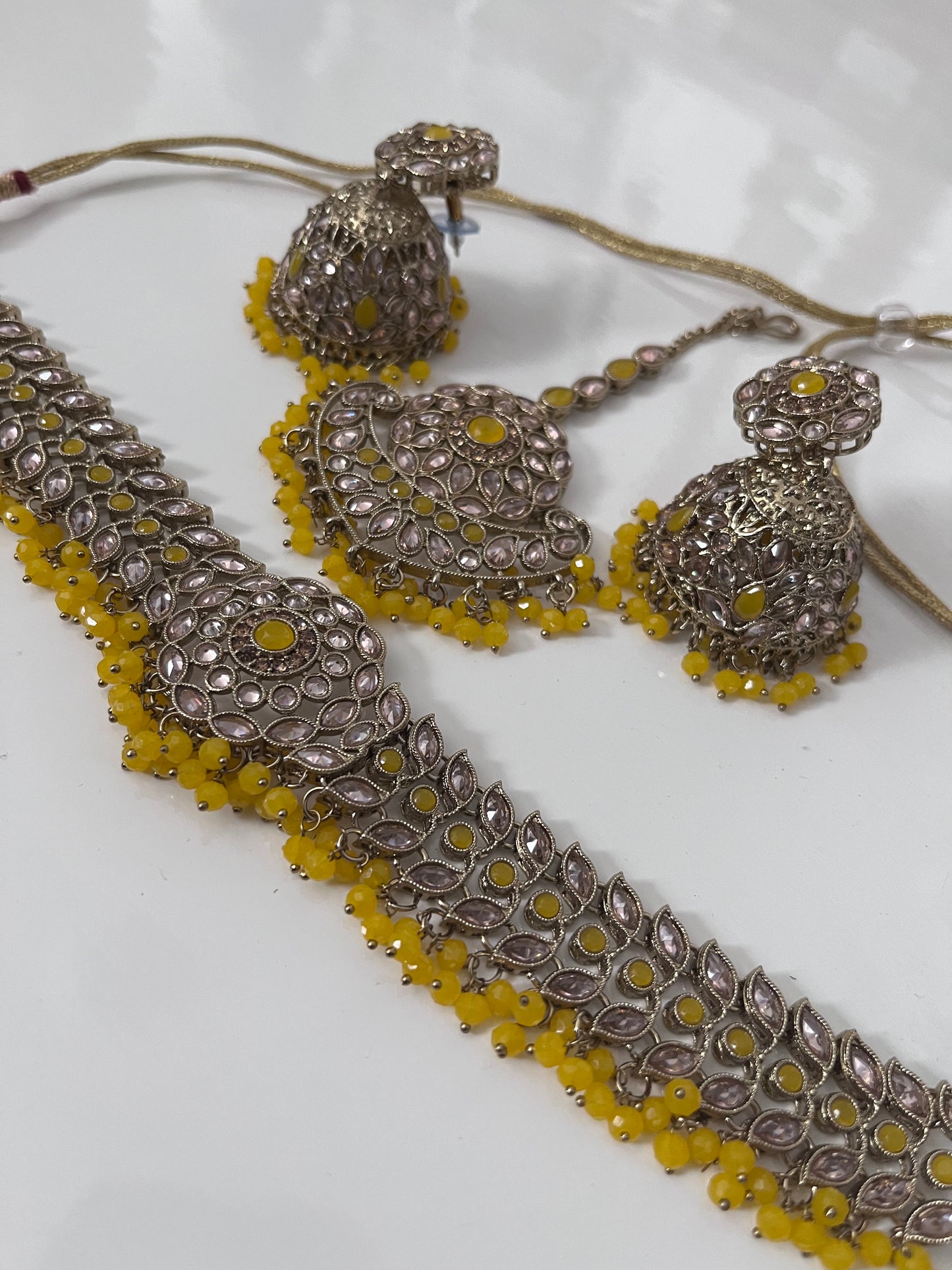 Yellow Jumke Polki Choker Set