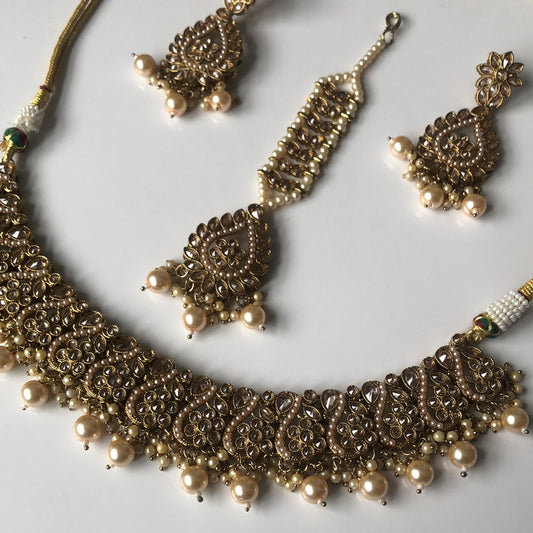 Gold Twirl Necklace Set