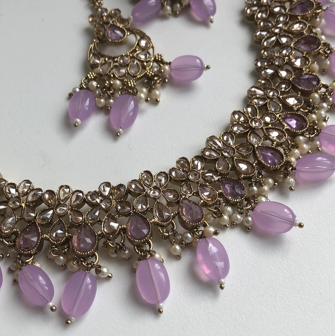 Lavender Jumke Necklace Earring Tikka Set