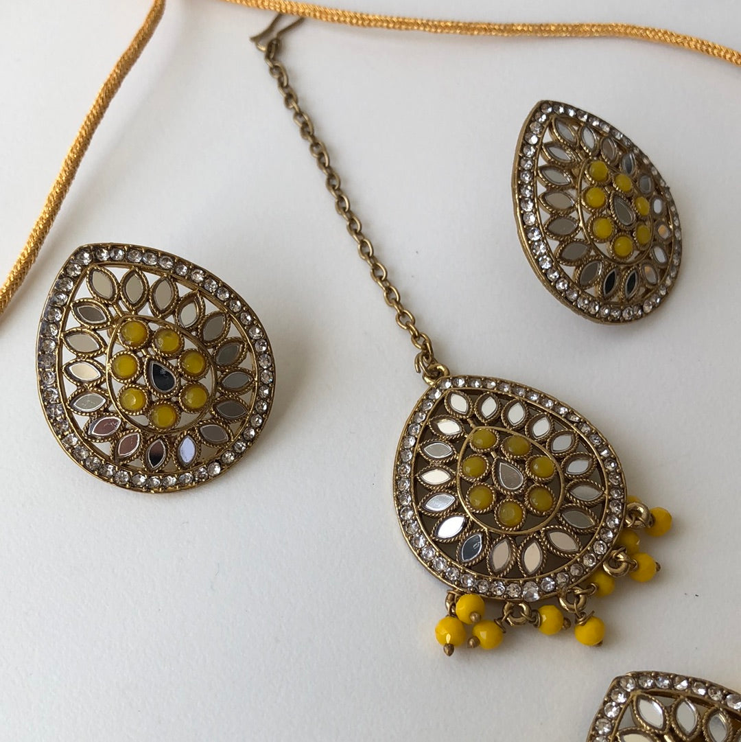 Haldi Drop Necklace Earring Tikka Set